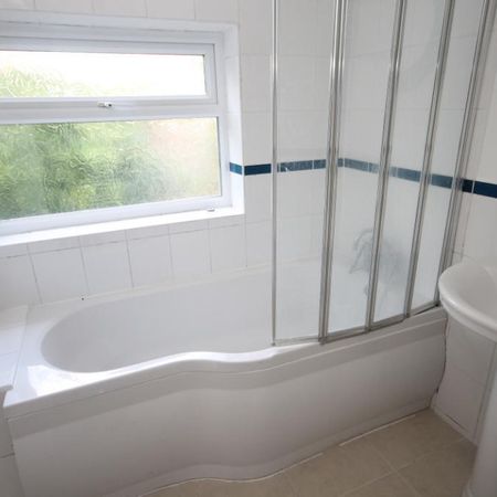 Chatsworth Road - Photo 3