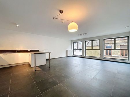 Duplex app. met 2 SLPKS en terras te Gent-Visserij - Photo 2