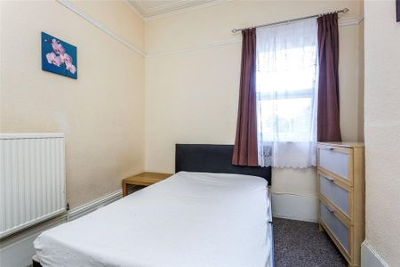 5 bedroom terraced house to rent - Photo 4