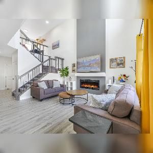 Leduc 3 Bed 2.5 Bath Family Home Black Stone - Photo 2