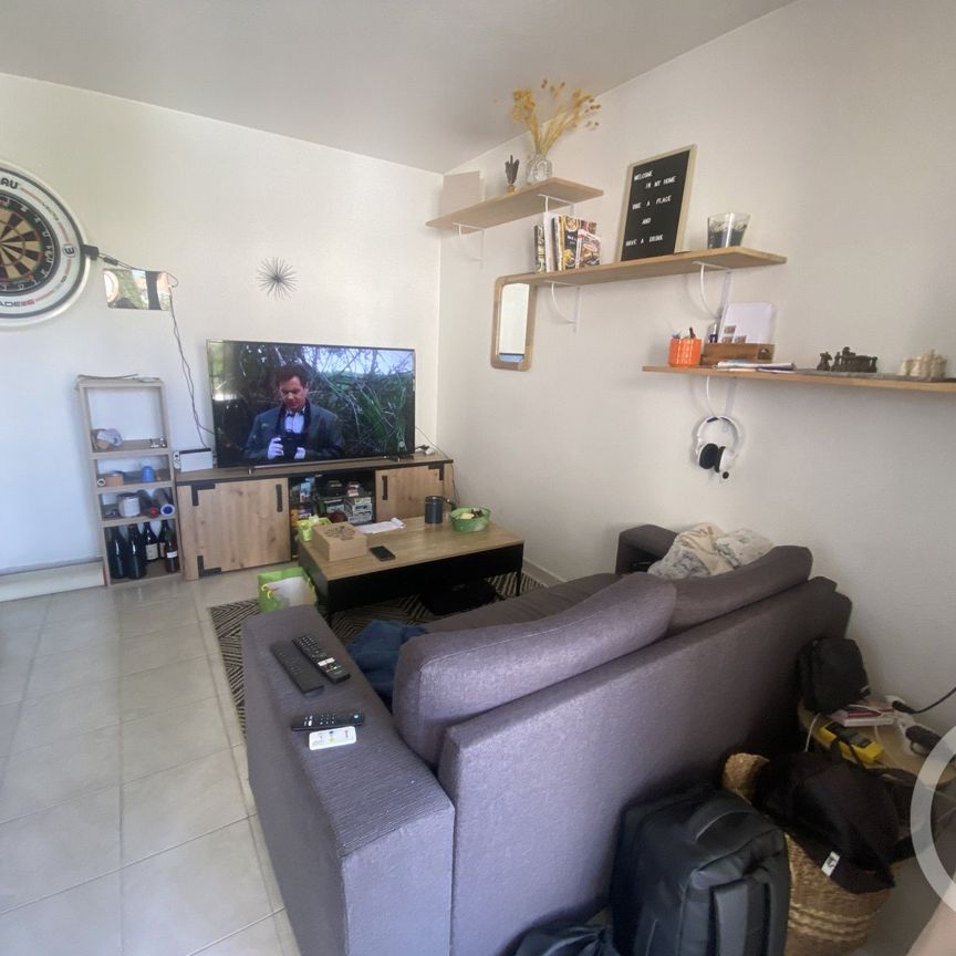 Location Appartement 1 pièce 36m² ST JEAN DE VEDAS 34430 - Photo 1