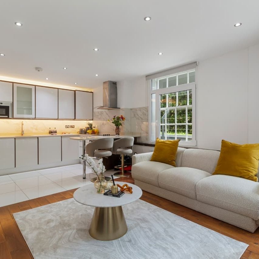 4 Bed Flat, Cumberland Court, W1H - Photo 1