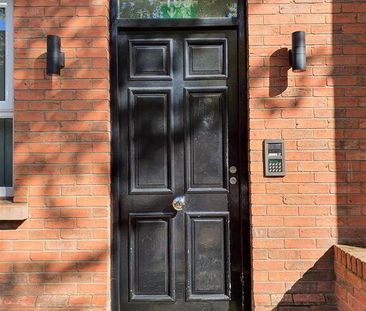 Apt 13, 108-110 Eglantine Avenue, Belfast, BT9 6 - Photo 6