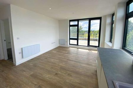 Viewpoint House, London Road, Staines-upon-thames, Surrey, TW18 - Photo 2
