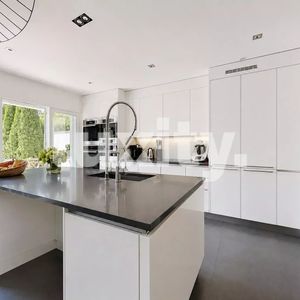 Maison jumelée rénovée avec jacuzzi et hammam - Photo 2