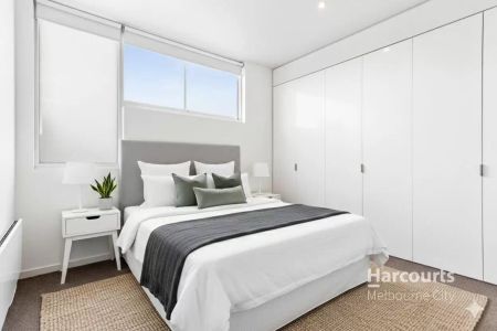 Live the Dream on Chapel St: Modern Sanctuary Steps from Prahran Market - Photo 3