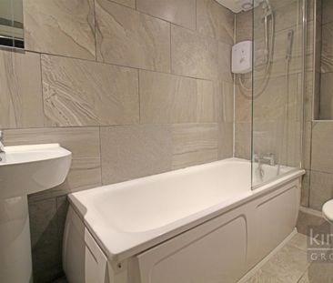 3 Bedroom House - Terraced To Let - Photo 6