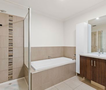 Good Sized Family Townhouse - Photo 6