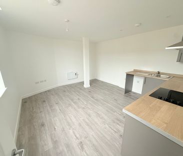 Sherborne Road, Yeovil, Somerset - Photo 3