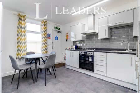1 bedroom room to rent Room 2, Clarence Street, Loughborough LE11 - Photo 2