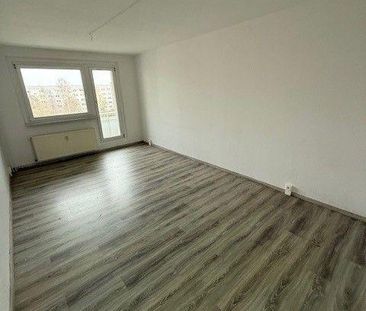 *SOFORT VERFÜGBAR* 2-Raum Wohnung mit Duschbad und Einbauküche - Photo 1