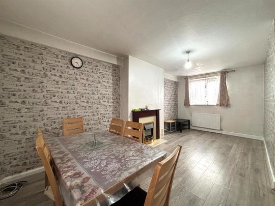 Bale Road, LE4, Leicester - Photo 1