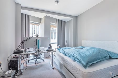 Available from Now - 2 Bed Apartment, Furnished - Photo 5