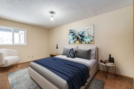 2 Bedroom - Photo 4
