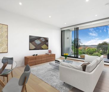 Impressive One Bedroom Apartment Plus Study in Prime Location - Photo 1