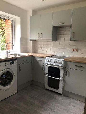 1 bedroom flat to rent - Photo 4