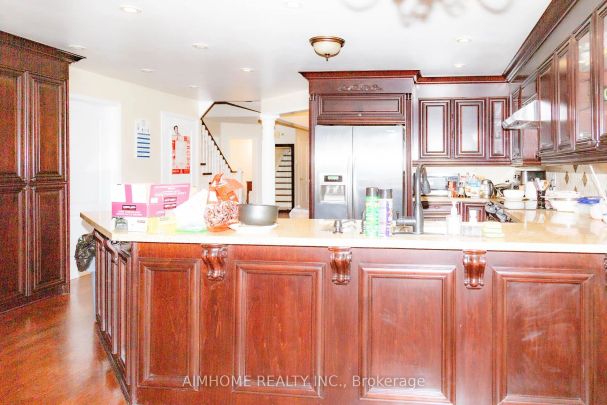 Detached Home For Lease | N9255063 - Photo 1