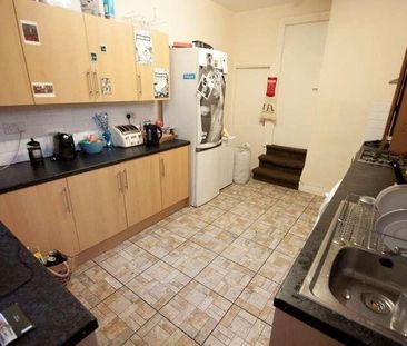 Cardigan Road, Hyde Park, Leeds, LS6 - Photo 5