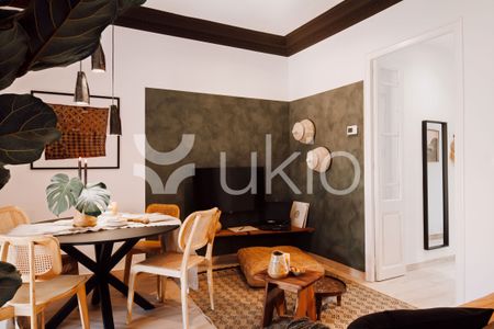 Apartamento de alquiler en Passeig de Sant Joan, El Camp d'en Grassot i Gràcia Nova - Photo 3