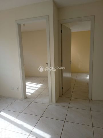 Apartamento com 2 quartos e 55m² para alugar em Restinga, Porto Alegre. - Foto 2