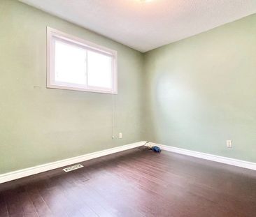 For Lease - 257 Thorncrest Drive, Waterloo, Ontario - Photo 4