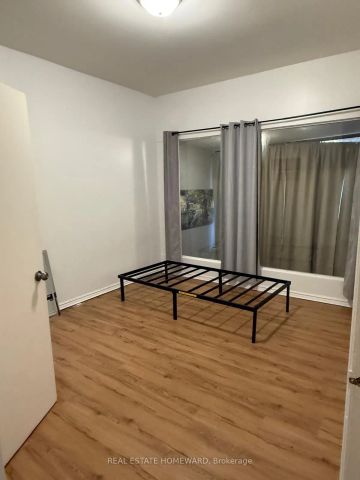 223 Broadview Avenue #Main - Photo 5