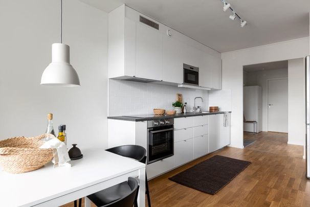 Granrisvägen, Örebro - Photo 1