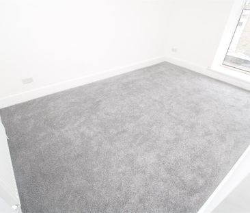 House - Terraced For Rent Brithweunydd Road, Tonypandy - Photo 4