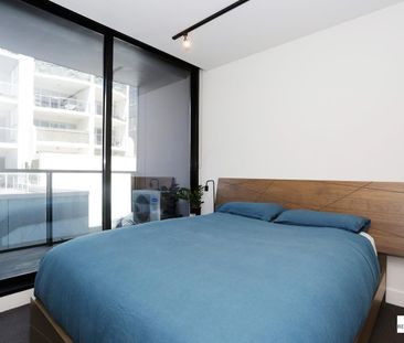 Prime Location! - Photo 1