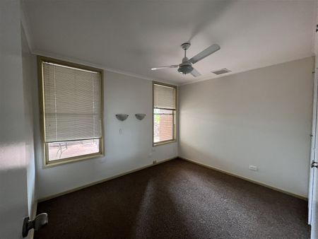 Three Bedroom Family Home in Braitling - Photo 4