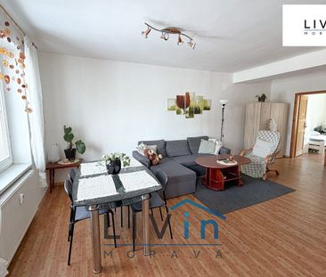 Pronájem bytu 3+1 74 m² - Fotografie 4