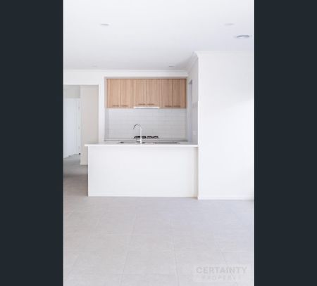 53 Munro Drive, Charlemont, Vic 3217 - Photo 3