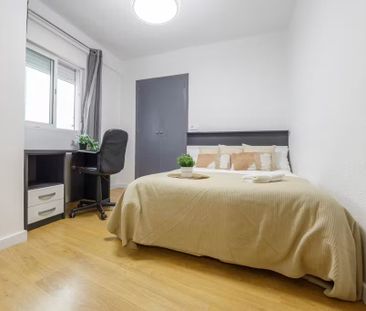 Carrer de Jaca, Valencia, Valencian Community 46010 - Photo 4