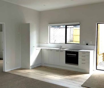 Charming Two-Bedroom unit in Peaceful Neighbour hood - Photo 1