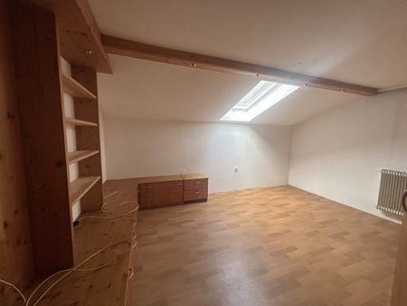 Leistbare 3,5-Zi Dachgeschoßwohnung mit kleinem Garten, Balkon ca.115m², um nur 680€ - Photo 3