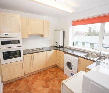 2 Bedroom Flat - First Floor - Photo 4