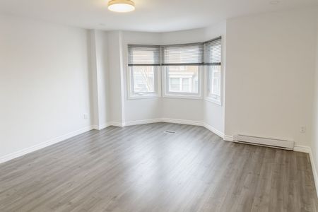 For Lease - 17 Keewatin Avenue, Toronto, Ontario - Photo 2