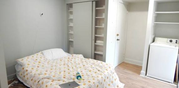 Bright and Spacious 2-bedroom condo in Côte-des-Neiges - Photo 2