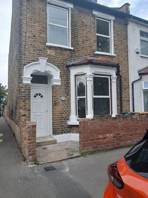 2 Bed Semi-Detached House, Perth Road, E13 - Photo 1