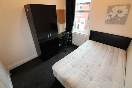 Emmanuel Street, Preston - Photo 4