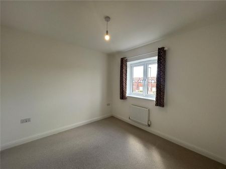 3 bedroom detached house to rent - Photo 4