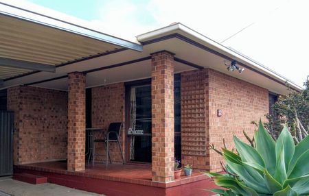 Morphett Vale - Photo 2