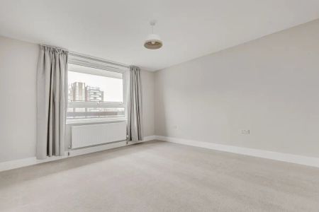 3 bedroom flat in Ranelagh Gardens - Photo 4