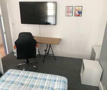 4 bedroom house share to rent - Photo 5