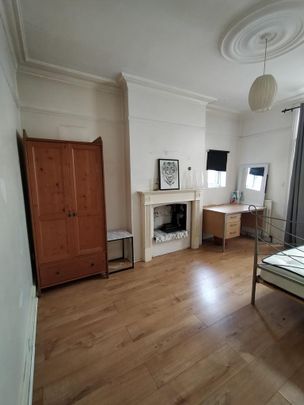 1 bedroom in a house share to rent - Photo 1