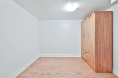 Property For Lease | C8418252 - Photo 2