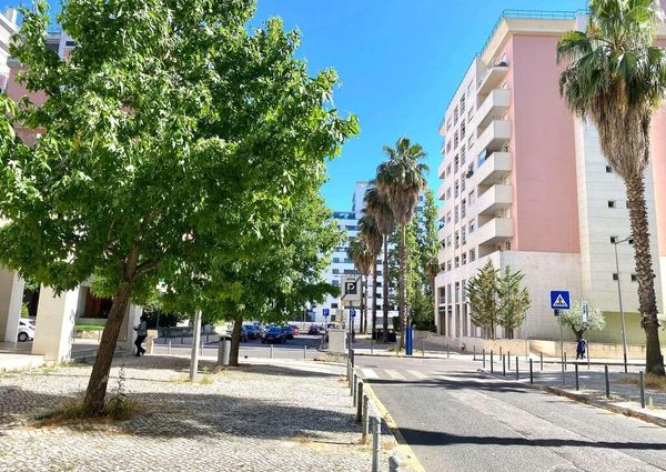 4 Bedroom Apartment with parking, Telheiras, Lisboa