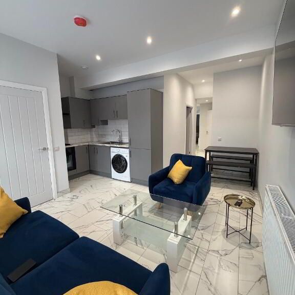 Newly Refurbished, 91A Ravenhill Road, Belfast, BT6 8DQ - Photo 1