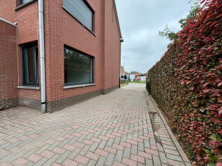 Halfopen bebouwing met 3 slaapkamers, garage en tuin - Photo 5