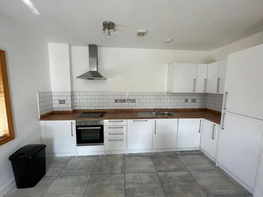 2 bedroom flat to rent - Photo 1